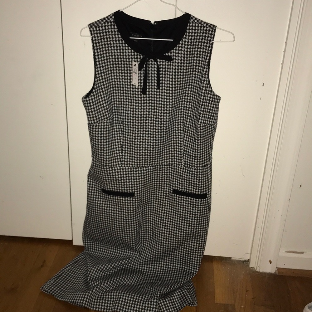 Very good quality houndstooth jumper